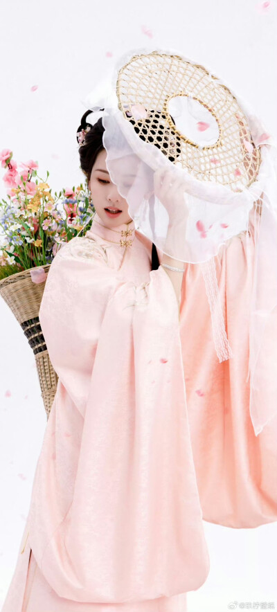 陈都灵