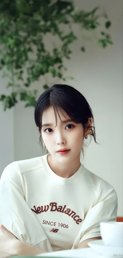 IU