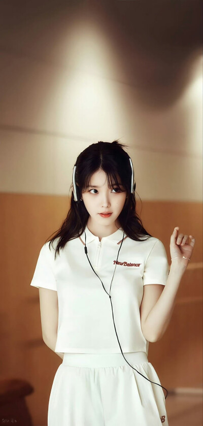 IU