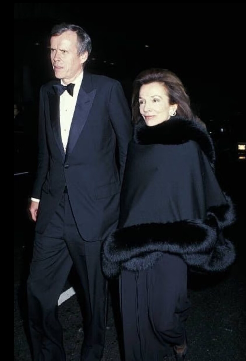 杰奎琳肯尼迪的妹妹李.拉齐维尔