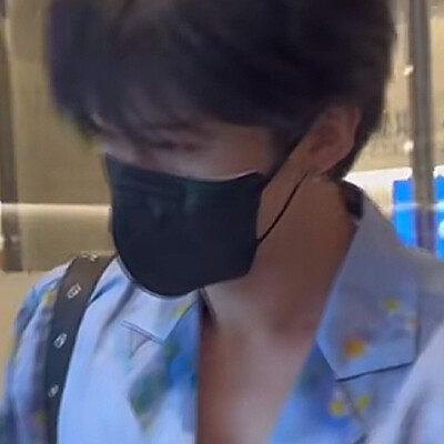 闫桉