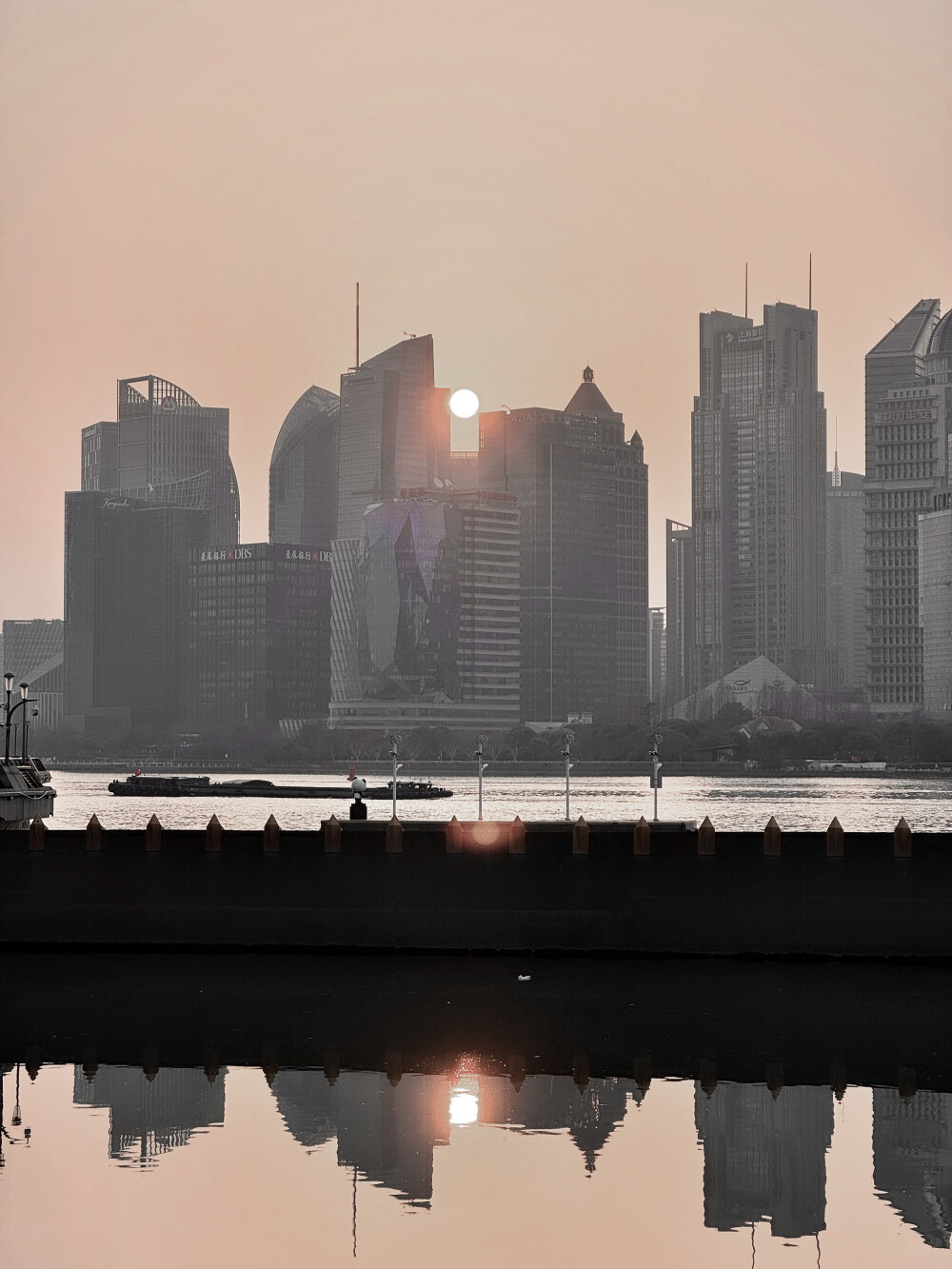 微调可二改
标°槐花源_