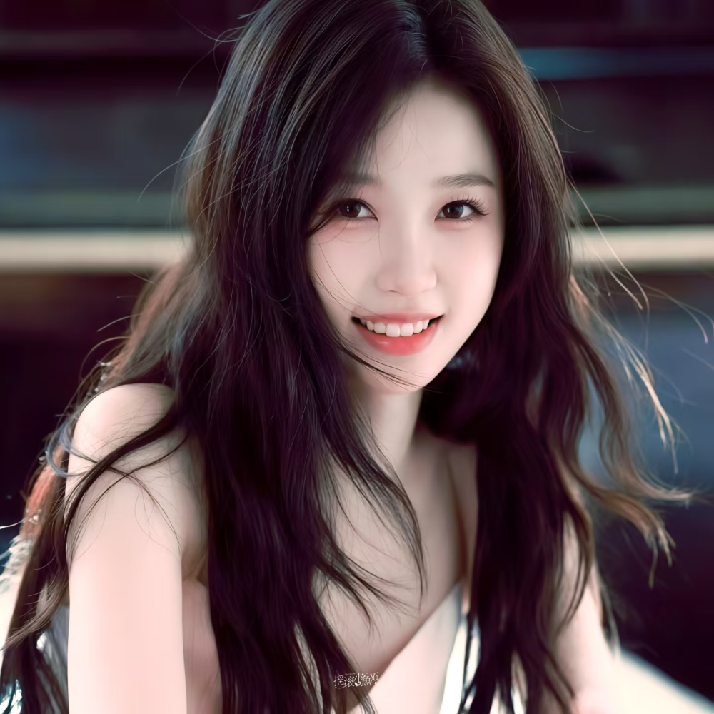 - ʸᵒᵘ ᵃʳᵉ ˢᵗⁱˡˡ ᵗʰᵉ ʳᵉᵃˢᵒⁿ ᶠᵒʳ ᵐᵉ ᵗᵒ ᵇᵉ ᵍᵉⁿᵗˡᵉ ᵗᵒ ᵗʰᵉ ʷᵒʳˡᵈ.-
你是让我对世界温柔的理由。#虞书欣##赵露思#＃鞠婧祎＃
cr：图一 摇滚小鱼yu