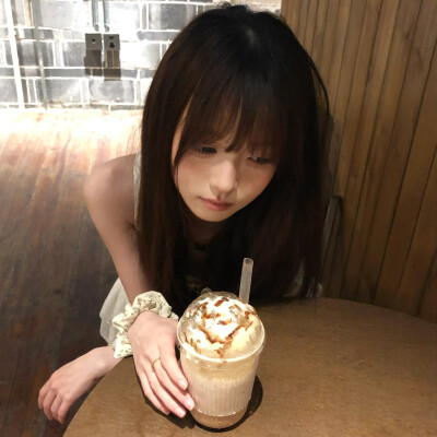 真人女头可爱奶茶女生头像少女夏天