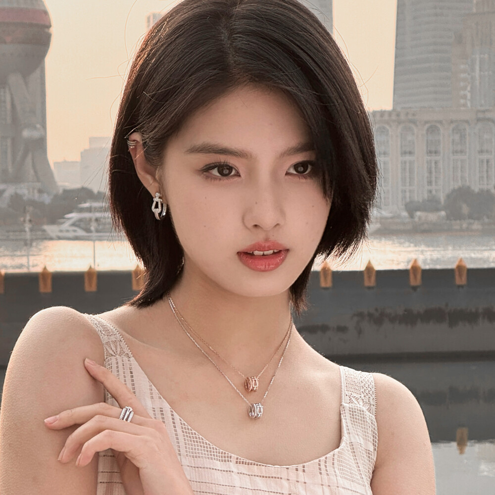 微调可二改
标°槐花源_