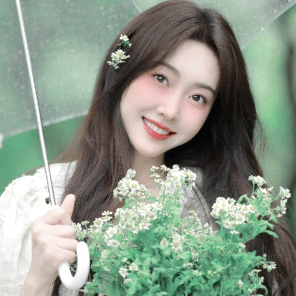 如果碰不到双唇 那你的笑容就是我的吻痕 