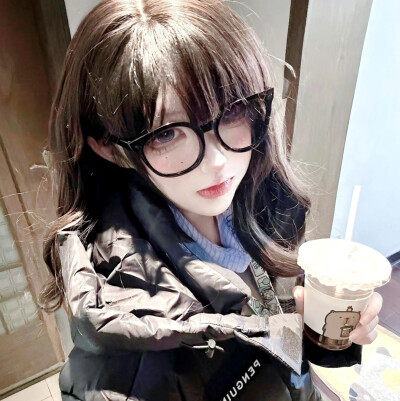 权威女头