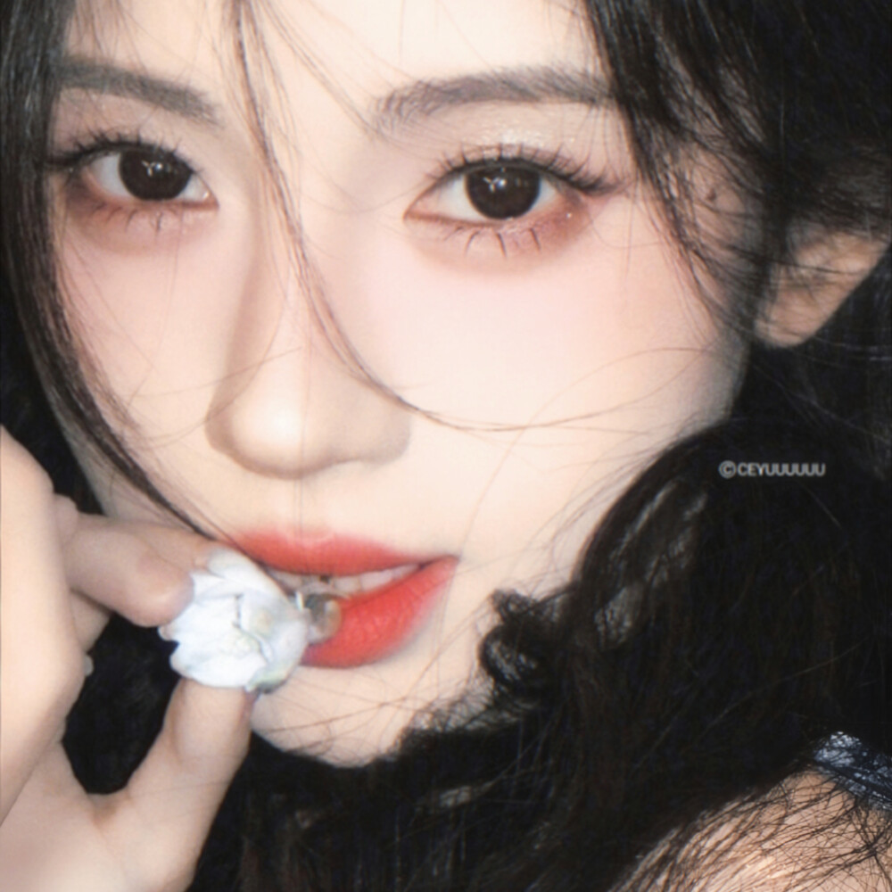 鞠婧祎