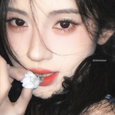 鞠婧祎