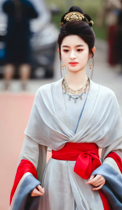 黄杨钿甜
