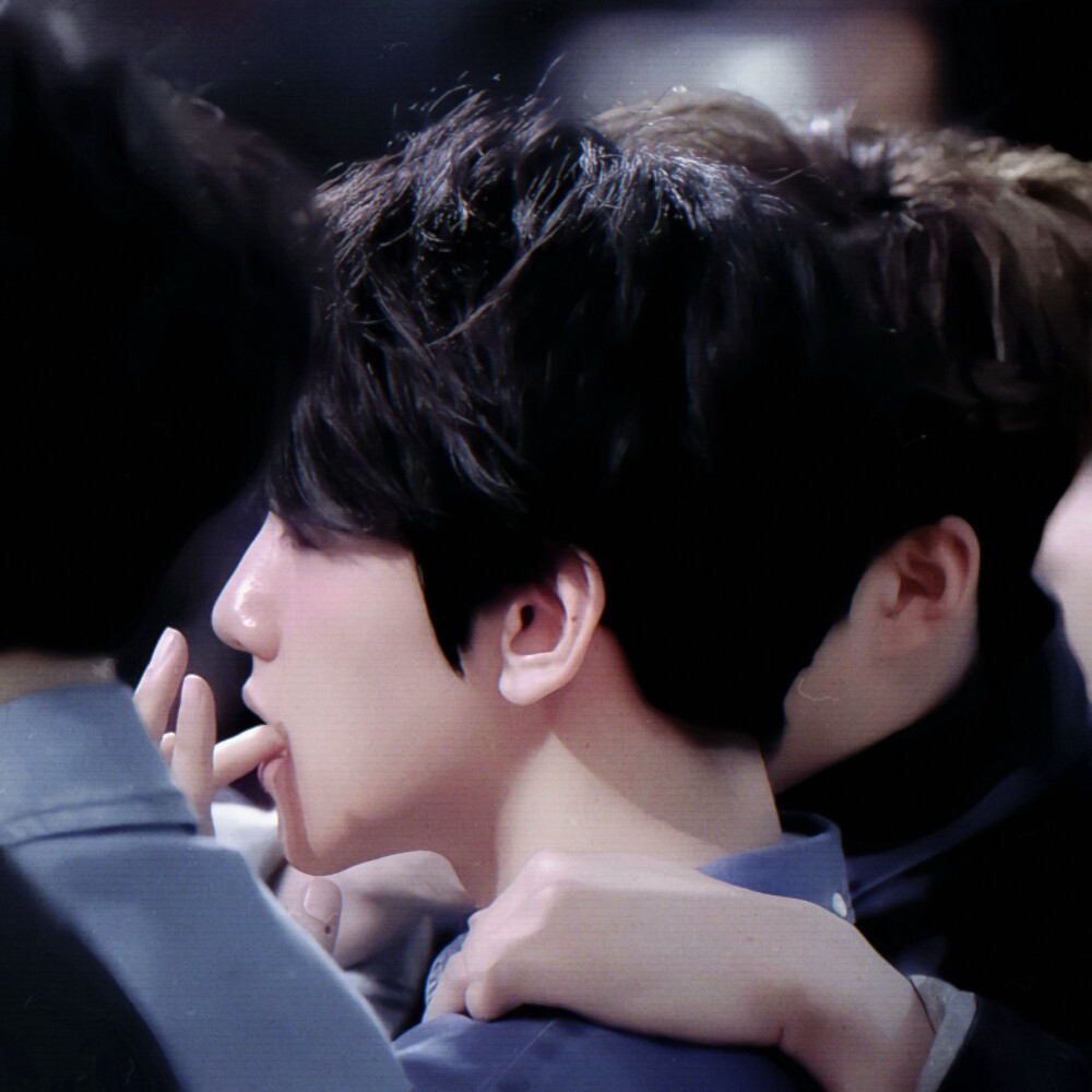 边伯贤
摩爾曼斯克；鐘情不凍港”Romantique