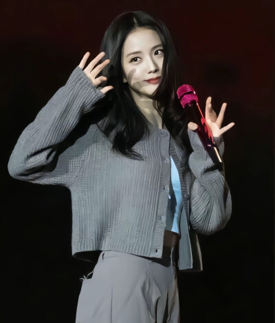 JISOO