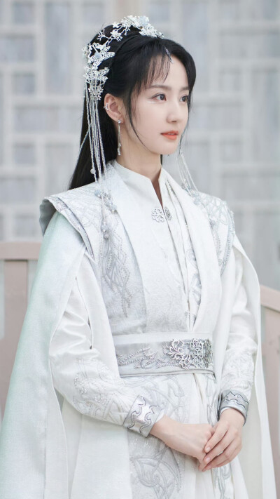 落花时节又逢君 