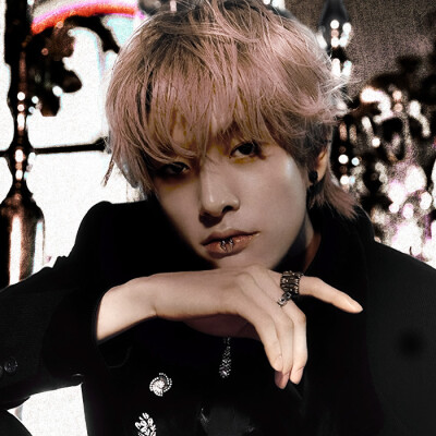 <Ubicius>...！無限追踪ㄨ代号J-001