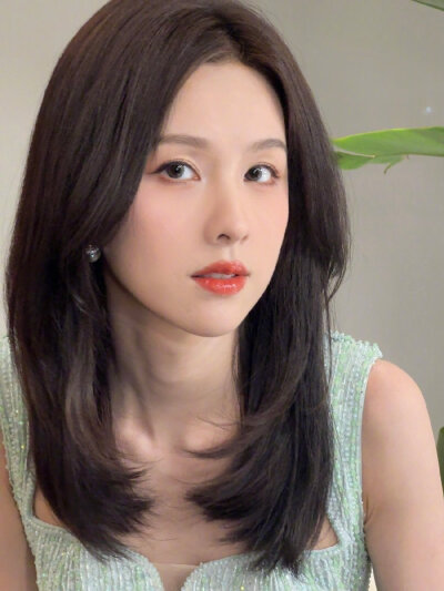 陈都灵