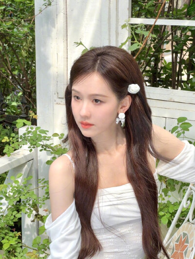 陈都灵