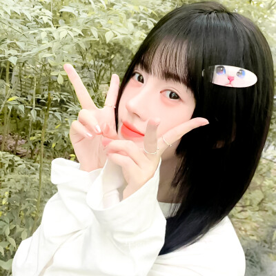 鞠婧祎