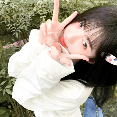 鞠婧祎