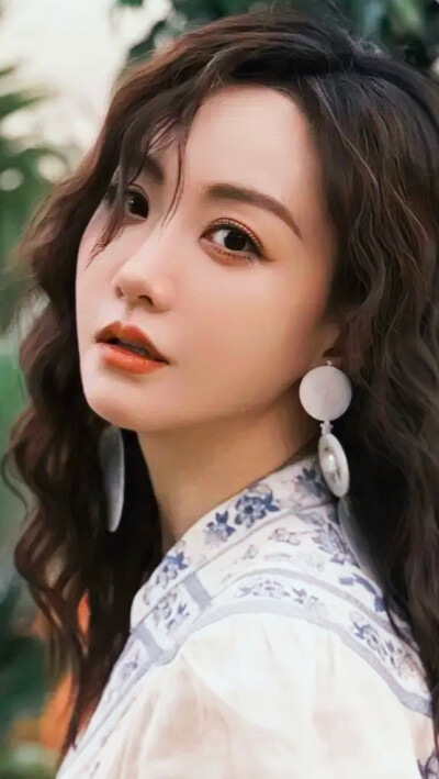 杨蓉