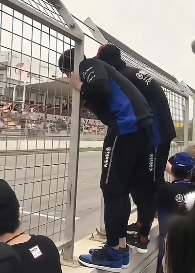 王一博 85号