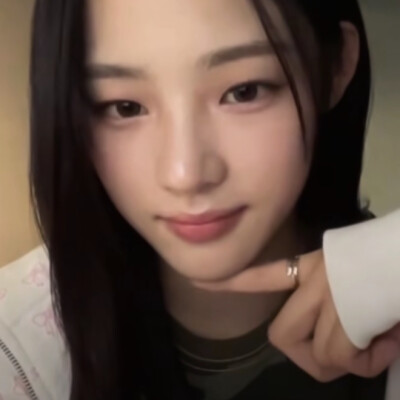 就这样一直盯着你看