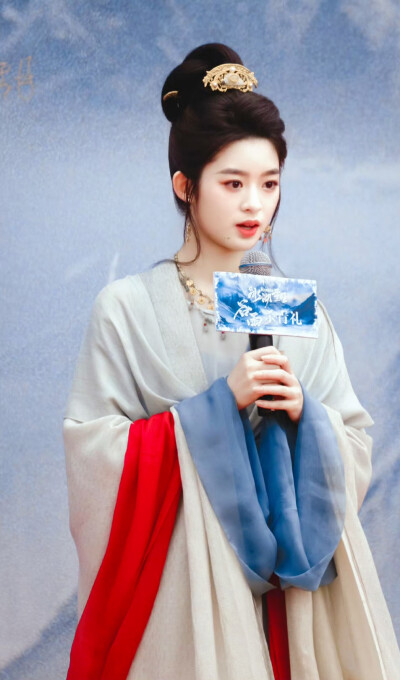 黄杨钿甜