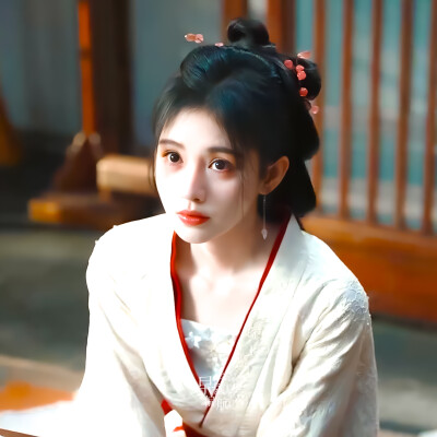 鞠婧祎