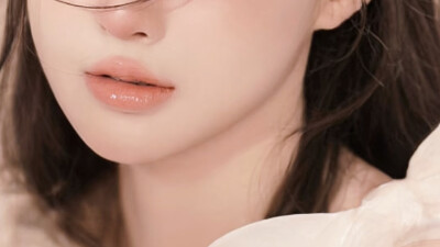 女主素材.橙光
禁二传，可二改
使用请标注:莫小言
礼貌拿图
侵删（原图来源网络）