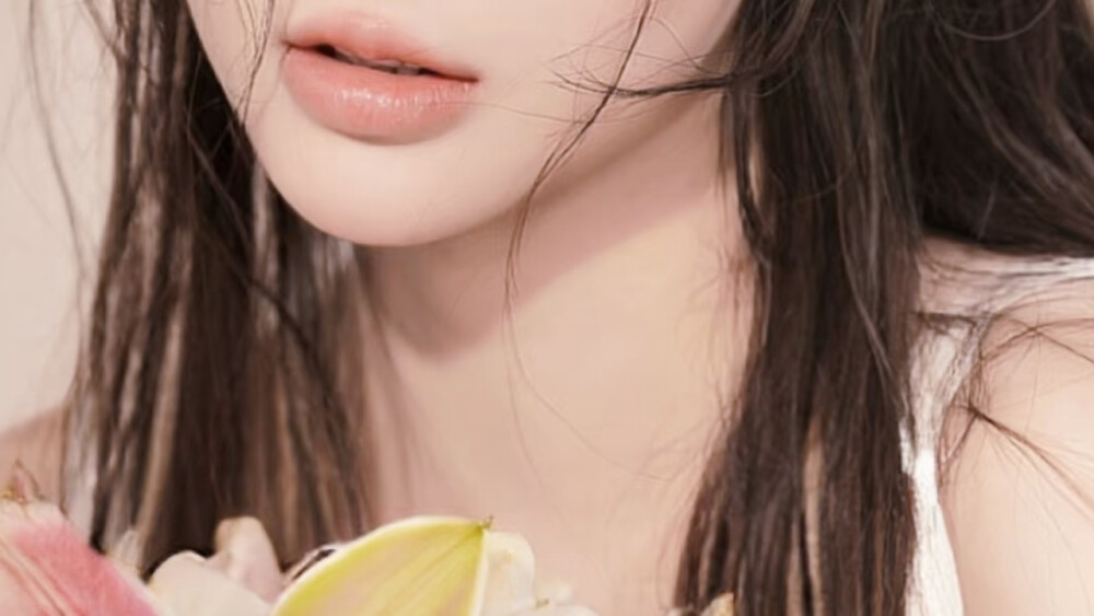 女主素材.橙光
禁二传，可二改
使用请标注:莫小言
礼貌拿图
侵删（原图来源网络）