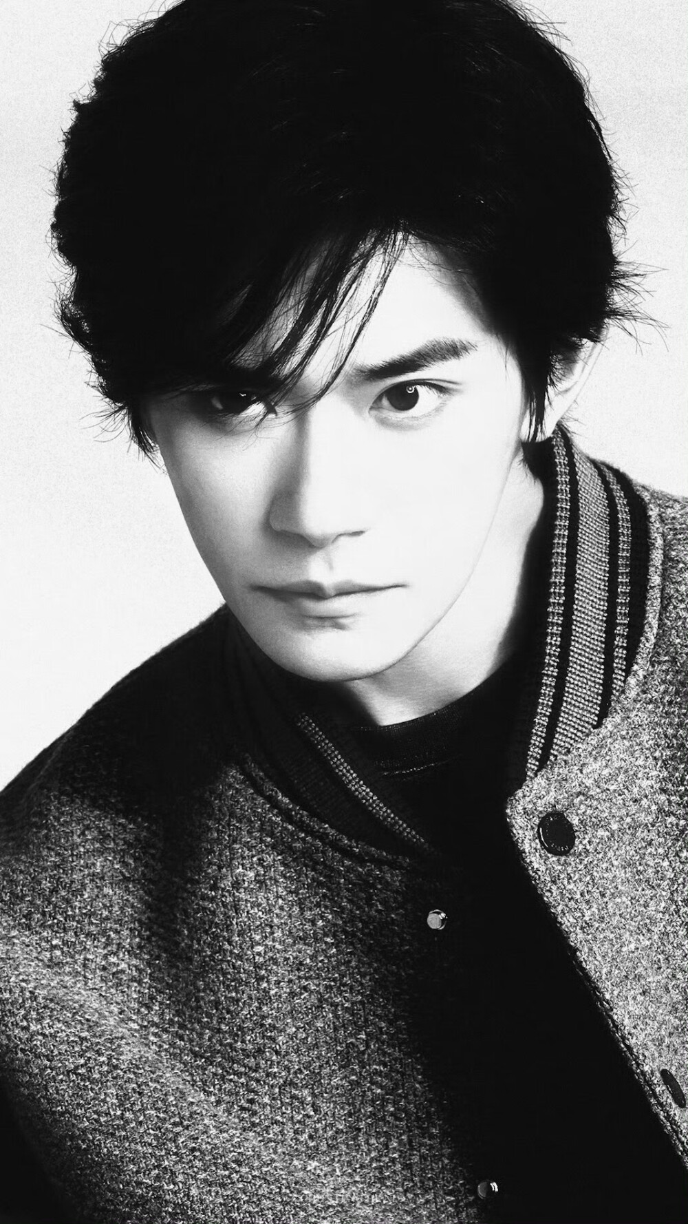 易烊千玺 Golden Goose