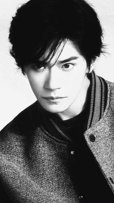 易烊千玺 Golden Goose