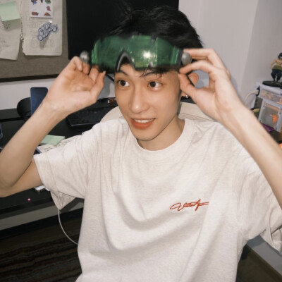 男头#五月的天刚诞生的夏天

