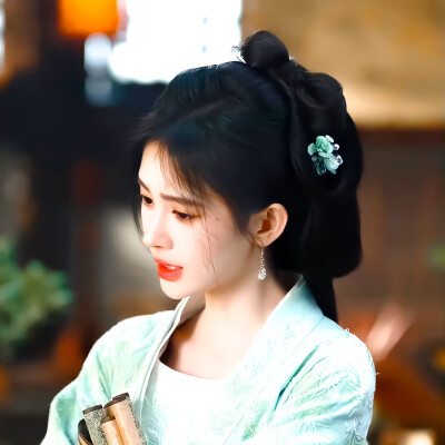 鞠婧祎
