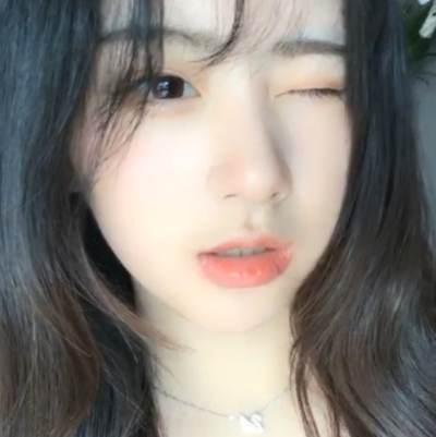 美哭了