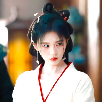 鞠婧祎