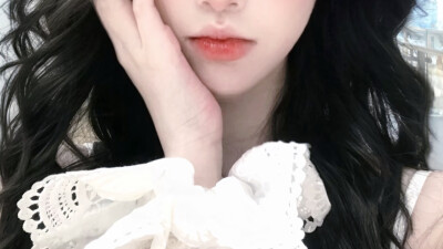 女主素材.橙光
禁二传，可二改
使用请标注:莫小言
礼貌拿图
侵删（原图来源网络）