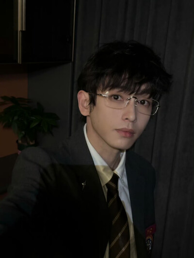 彭昱畅