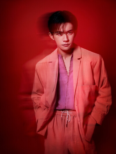 易烊千玺 X 阿玛尼