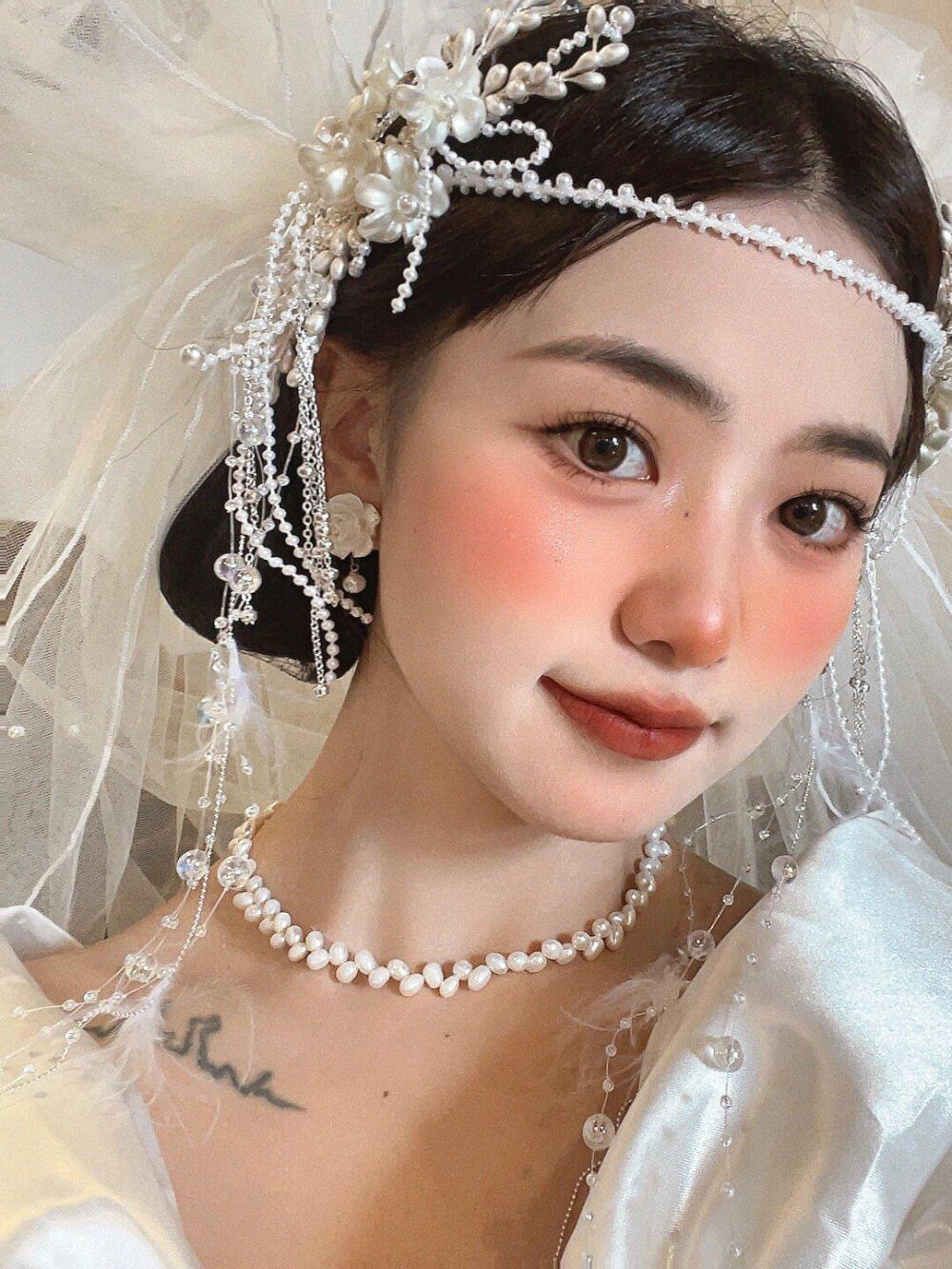婚纱女孩
