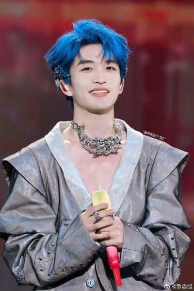 黄子弘凡