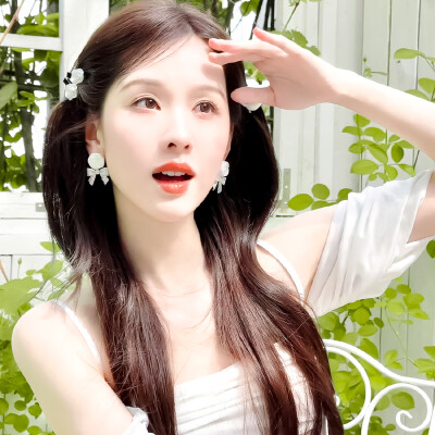 陈都灵
