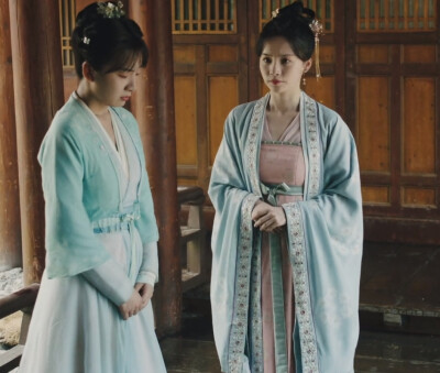 侯府夫人不好当