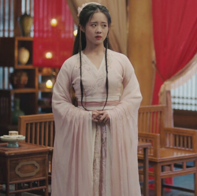 侯府夫人不好当