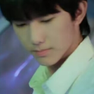 我一般二般三般不会放过小木桌