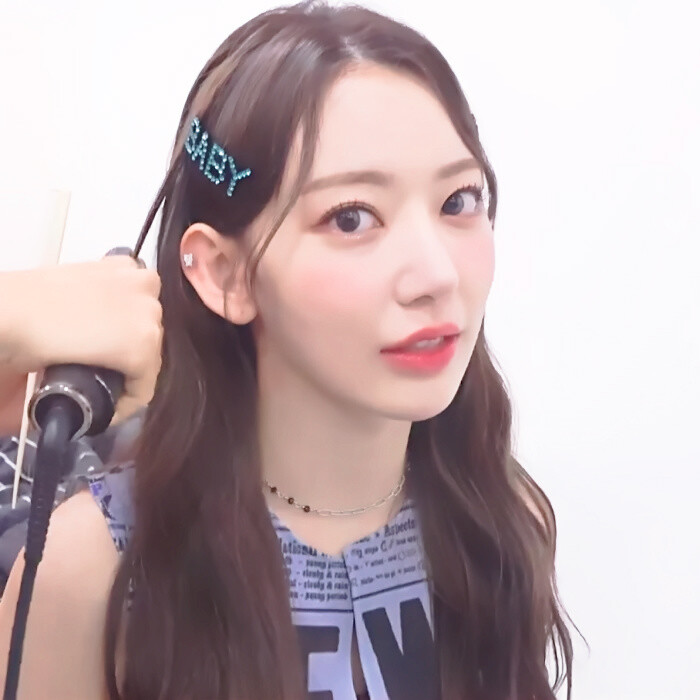 小櫻花²
二改自耀喝牛奶。