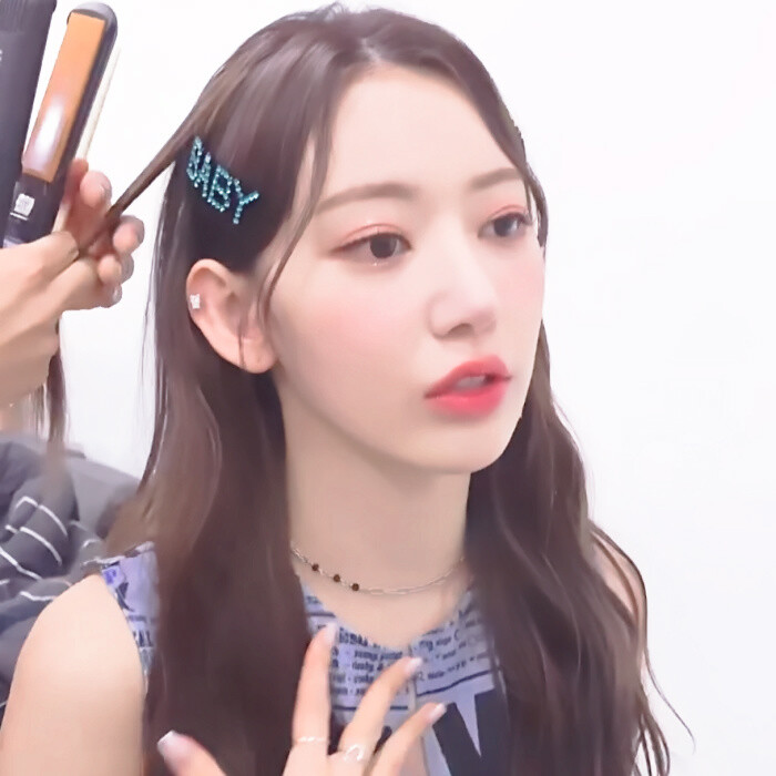 小櫻花²
二改自耀喝牛奶。