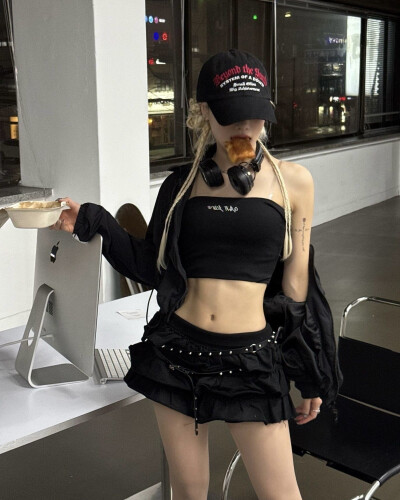 7