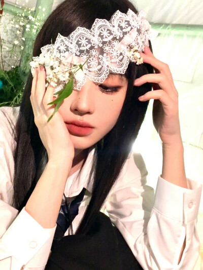 鞠婧祎