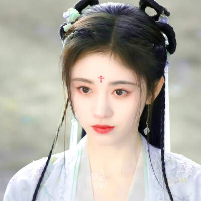 鞠婧祎