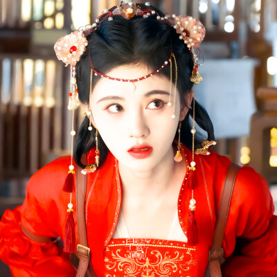 鞠婧祎